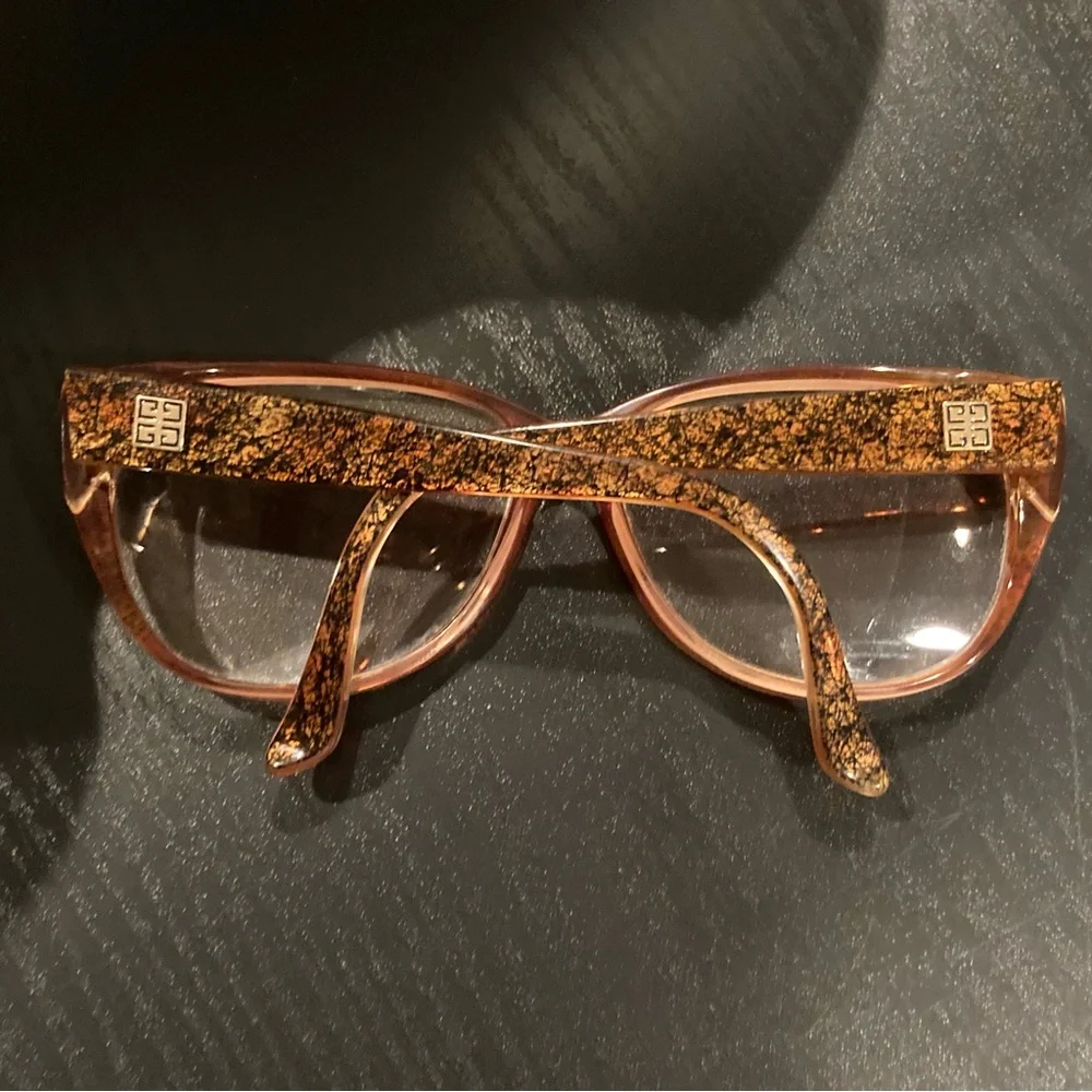 Vintage Givenchy solaire mod 111/BRN oversized glasses; made in France. W/Case.